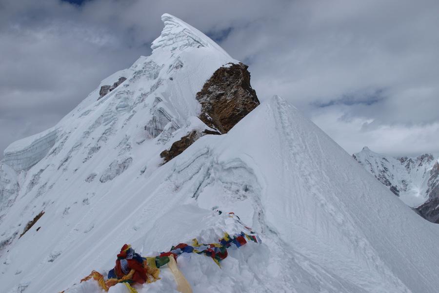 Island Peak & Lobuche East Peak Climb including Cho La Pass