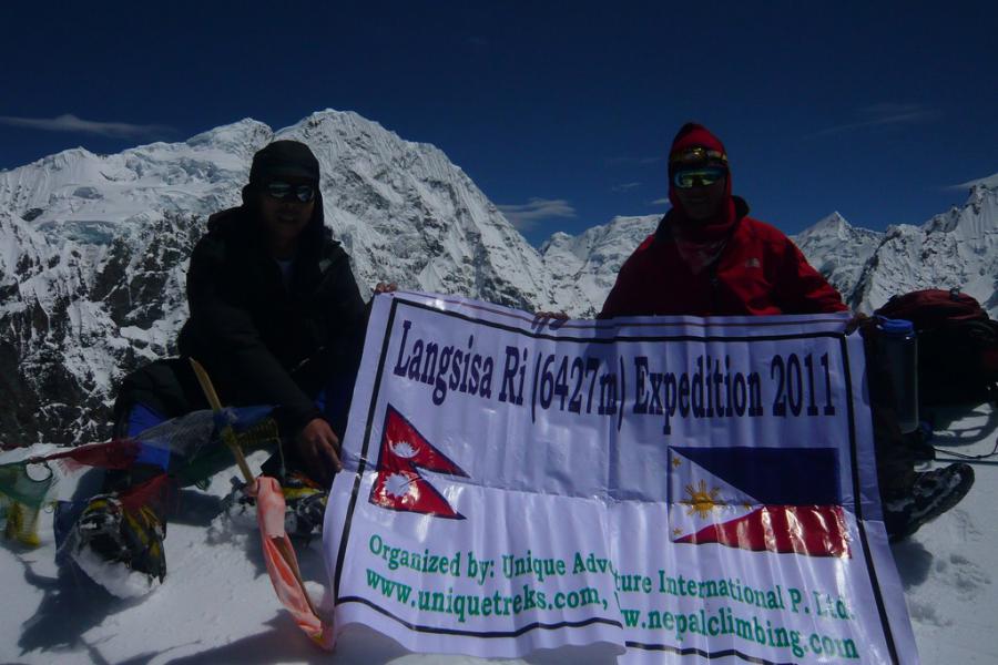 Langsisa Ri Peak Climbing (6427m)