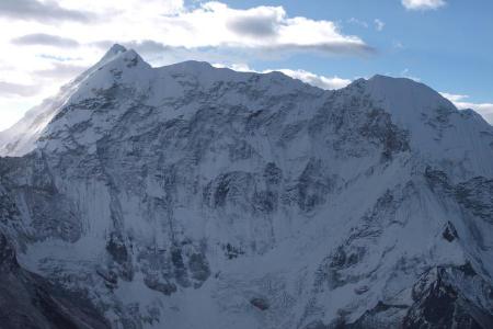 Pokhalde Peak Climbing (5806m)